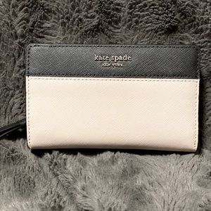 *NWT* Kate Spade Wallet
